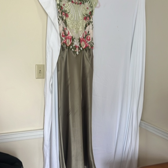 Formal gown-Karen Millen - Picture 2 of 7